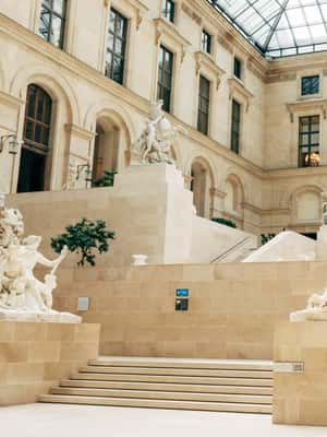 image n.2 of Louvre Museum Entry Ticket & Audio Guide activity in Paris, uploaded by supplier