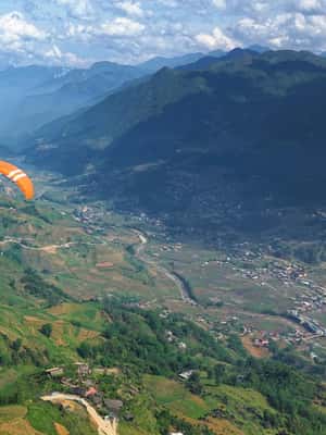 imaginea n.2 a activității Sapa: Aventură cu parapanta în tandem cu preluare și înapoiere în Sa Pa, încărcată de organizator