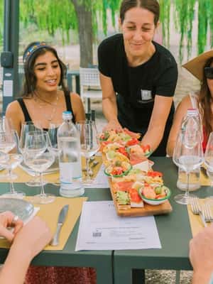 Immagine nº 2 di Da Firenze: Toscana, Siena, San Gimignano e pranzo in cantina attività a Siena, caricata dal fornitore