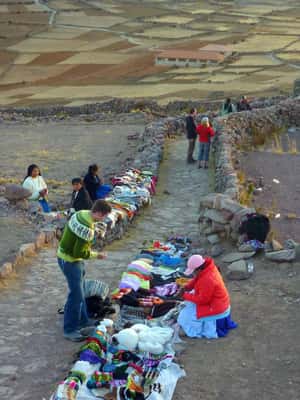 imagem n.2 de DePuno: Excursão de 1 dia às Ilhas Uros e Amantani com almoço atividade em Peru, carregada pelo fornecedor