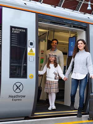 Image N°2 de Londres : Transfert en train express depuis/vers l'aéroport d'Heathrow activité à Londres, publiée par le prestataire