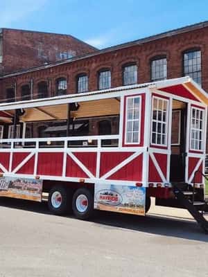 Nashville: Guided Hayride Tractor Ride and Sightseeing Tour