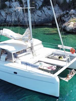 image n.2 of Alghero: Full day on a catamaran in Porto Conte Natural Park activity in Alghero, uploaded by supplier