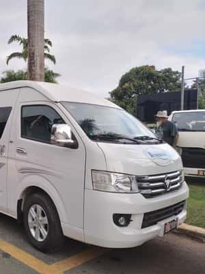 зображення №2 активності «Спільний трансфер до аеропорту - до готелю Port Vila» в такій локації: Порт-Віла, завантажене постачальником