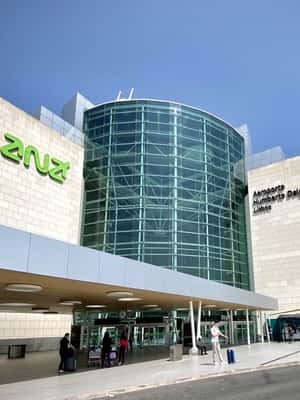 imagem n.2 de Lisboa: Translado do aeroporto para os hotéis da cidade atividade em Lisboa, carregada pelo fornecedor