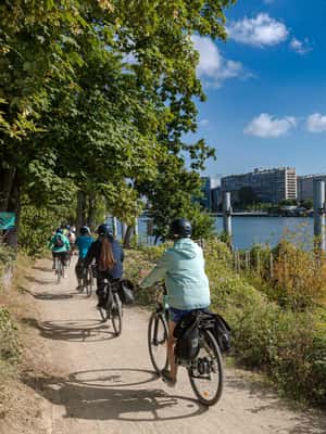 bild nr.2 av Paris: Versailles E-Bike-tur till slottet Versailles och Queen Hamlet aktivitet i Paris, uppladdad av arrangören