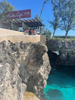 imagem n.2 de Passeio de barco em Negril 7 Miles Beach e Booby Cay saindo de Montego Bay atividade em Negril, carregada pelo fornecedor