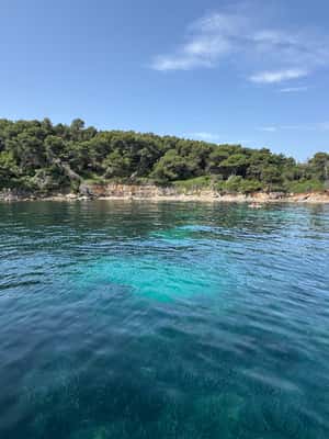 afbeelding n.2 van Golf-Juan: zeiltocht naar de Lérins-eilanden, snorkelen activiteit in Cannes, geüpload door aanbieder