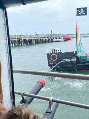 слика бр. 2 од Плимоутх: Пирате Цруисе активности у месту Плимут, Масачусетс коју је отпремио пружалац активности