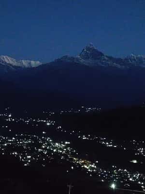 Immagine nº 2 di Sarangkot Alba sull'Himalaya attività a Regione di Sviluppo Occidentale, caricata dal fornitore