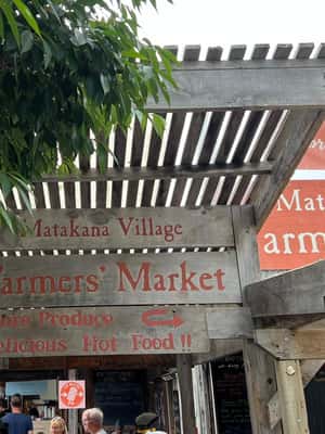 billede nr.2 af aktiviteten Fra Auckland: MATAKANA LANDSBYMARKED & VIN/SKULPTUR-TUR i Auckland, uploadet af udbyder