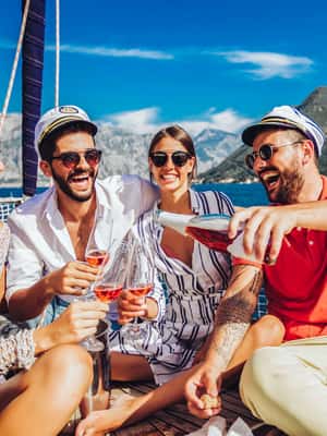 bild nr.2 av Amalfikusten och Positano: båttur med snorkling och drycker aktivitet i Furore, uppladdad av arrangören