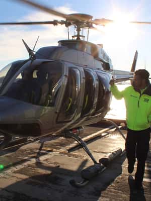 billede nr.2 af aktiviteten New York Citys skyline om aftenen fra helikopter i East Rutherford, uploadet af udbyder