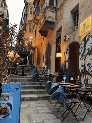 bild nr.2 av Valletta Aperol Spritz Aperitivo Upplevelse aktivitet i Valletta, uppladdad av arrangören