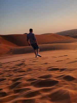 Immagine nº 2 di Wadi Shab, safari nel deserto e la città storica di Nizwa attività a Governatorato di al-Dakhiliyya, caricata dal fornitore