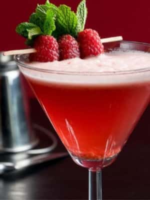 뉴포트에서 칵테일 애호가 마스터 클래스 액티비티의 2번 이미지, 공급업체 업로드