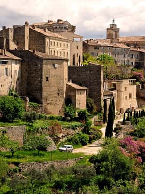 imagem n.2 de De Avignon: excursão de dia inteiro ao melhor da Provença atividade em Nimes, carregada pelo fornecedor