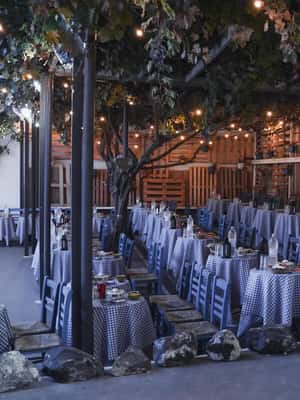 image n.2 of Santorini: The Greek Wedding Show activity in Fira, uploaded by supplier