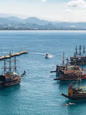 kuva n.2/Alanya: Merirosvolaiva, kuljetus, lounas ja virvoitusjuomat aktiviteetista Alanya, jonka toimittaja on ladannut