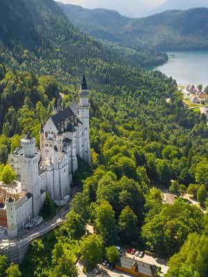 image n.2 of From Munich: Private Tour to Neuschwanstein Castle with Meal activity in Schwangau, uploaded by supplier