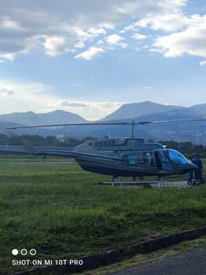 slika br. 2 iz kolekcije Medellin helikopterom aktivnosti u mjestu Medellin, prenio opskrbni partner