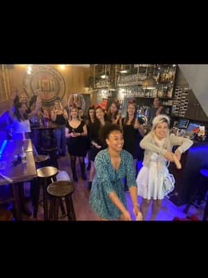 bild nr.2 av Amsterdam: Guidad promenad med fokus på kaffebarer aktivitet i Amsterdam, uppladdad av arrangören
