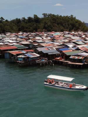 billede nr.2 af aktiviteten KAMPUNG GIPSI DAGSUDFLUGT TIL BAJAU-HIMLEN GRATIS NASIGORENG & TEH i Kota Kinabalu, uploadet af udbyder