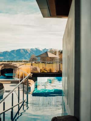 image n.2 of جولة نهارية بالقارب النفاث وحمامات السباحة الساخنة من كرايستشيرش activity in صافرة الرياح, uploaded by supplier