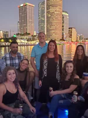imagen n.º 2 de Crucero nocturno en barco por Ft Lauderdale: Privado a 12ppl actividad en Fort Lauderdale, subida por el proveedor