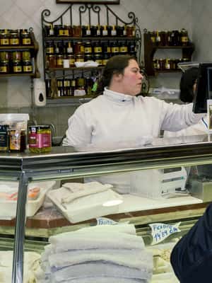 изображение номер 2 мероприятия Сан-Себастьян: экскурсия по рынку и баскский кулинарный мастер-класс на английском языке в городе Сан-Себастьян, загруженное организатором