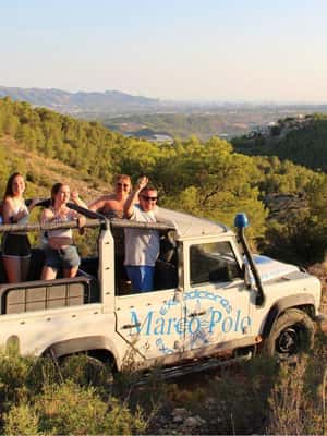 imagen n.º 2 de Benidorm: Excursión guiada en Jeep a Guadalest y las Cascadas del Algar actividad en Callosa de Ensarriá, subida por el proveedor