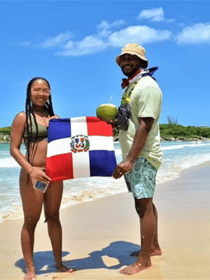 imagem n.2 de Punta Cana: Passeio a cavalo na praia com serviço de busca atividade em Punta Cana, carregada pelo fornecedor