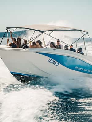 imagem n.2 de Split: Lagoa Azul e passeio de lancha pelas 3 ilhas atividade em Dalmácia, carregada pelo fornecedor