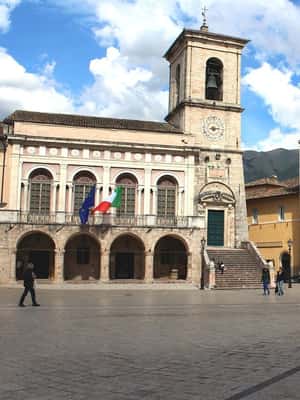 imagem n.2 de Transfer Assisi para Cascia, Roccaporena e Norcia atividade em Cássia, carregada pelo fornecedor