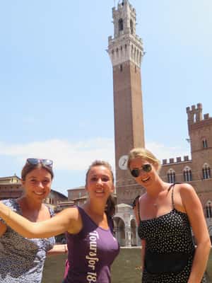 Immagine nº 2 di Firenze: Tour privato di Siena, San Gimignano e del Chianti attività a Siena, caricata dal fornitore