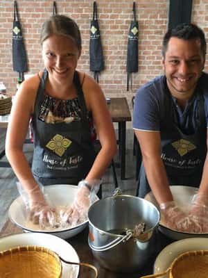 imagen n.º 2 de Sukhumvit: Clase práctica de cocina tailandesa y visita al mercado en BKK actividad en Bangkok, subida por el proveedor