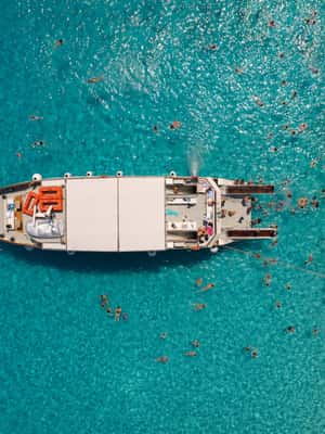 billede nr.2 af aktiviteten Fra Korfu: Dagskrydstogt til Paxos, Antipaxos og de Blå Grotter i Det vestlige Grækenland, uploadet af udbyder