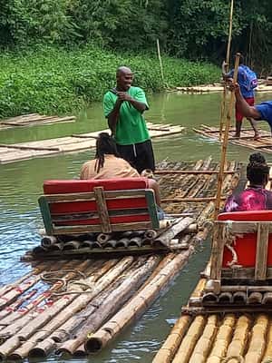 Εικόνα 2 από Bamboo River Rafting & μασάζ ποδιών με πέτρα ασβέστη δραστηριότητα σε Montego Bay, ανέβηκε από πάροχο
