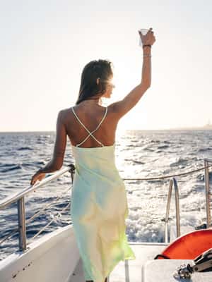 afbeelding n.2 van Curaçao: Catamarancruise bij zonsondergang met open bar activiteit in Curaçao, geüpload door aanbieder