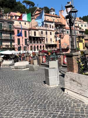 image n.2 of Tivoli and Nemi Photography Experience: A Day Trip from Rome activity in Tivoli, Lazio, uploaded by supplier