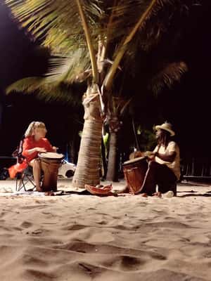 imagem n.2 de Guadalupe: iniciação e imersão na música tradicional atividade em Saint-François, carregada pelo fornecedor