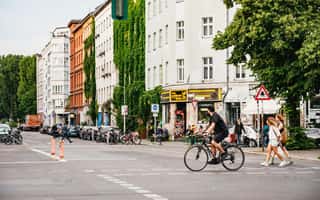 foto no. 4 dari aktivitas Berlin Tur Malam Jalan Kaki Berpemandu di Kreuzberg di Berlin, diunggah oleh pemasok