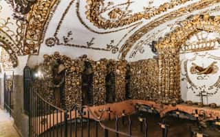 Rome: Crypts and Catacombs Underground Tour with Transfers