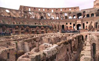image n.3 of Rome: Colosseum & Forum with Audio Guide App -Optional Arena activity in Rome, uploaded by supplier