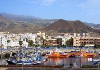 6. Puerto Los Cristianos