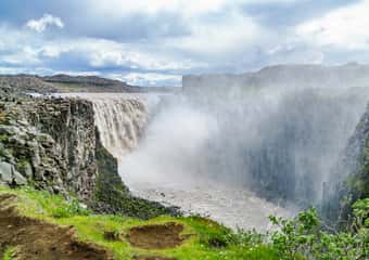 6. Dettifoss