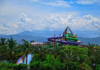4. Aquaventuras Park
