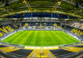 2. ヴェストファーレンシュタディオン（Westfalenstadion）