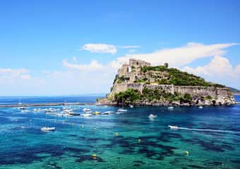 4. Aragonese slott, ön Ischia