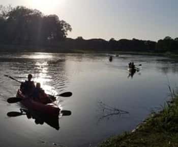Une heure d'aventure en kayak de jour pour un couple